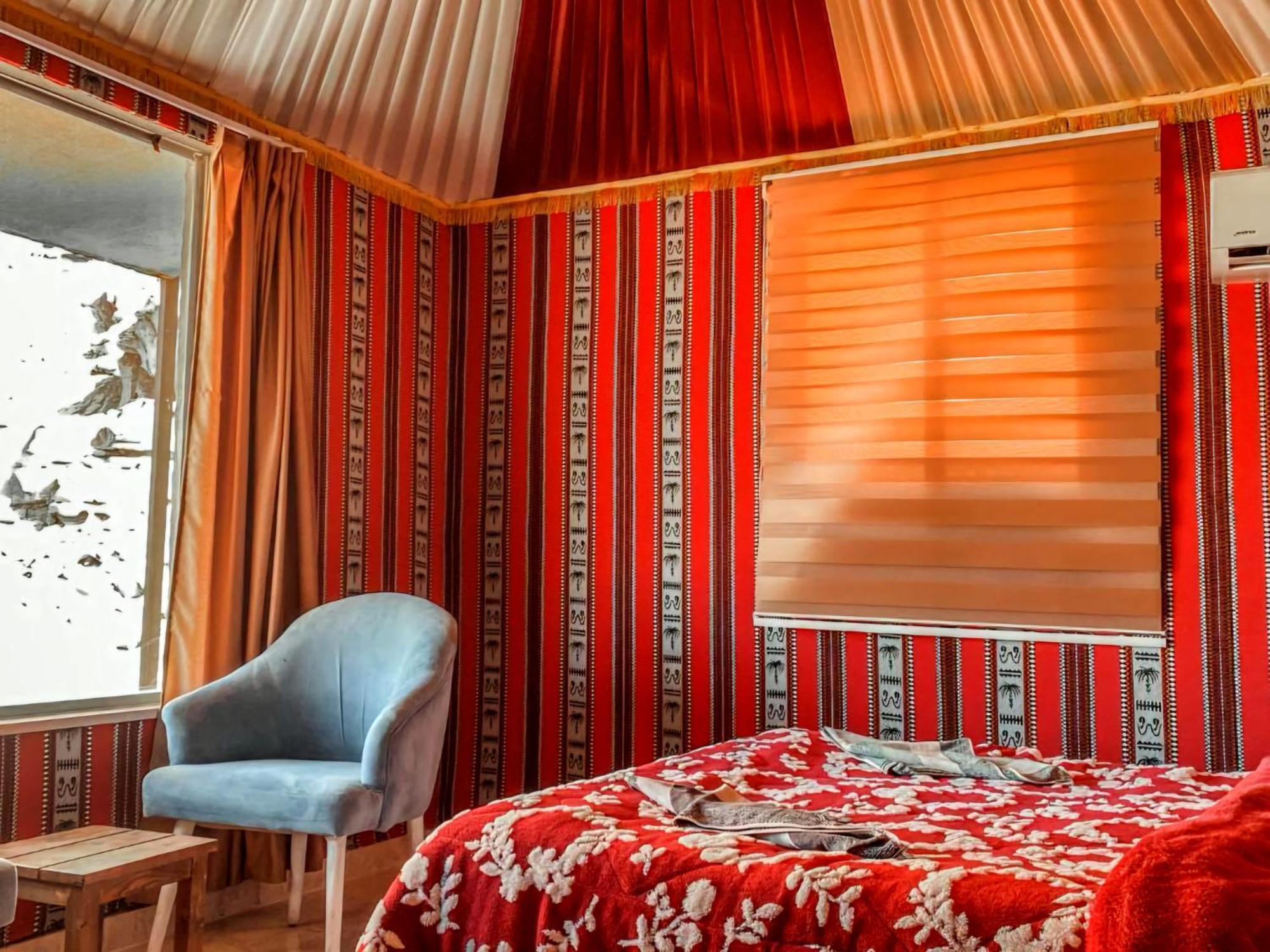 Rum Royal Flower Luxury Camp Wadi Rum Esterno foto