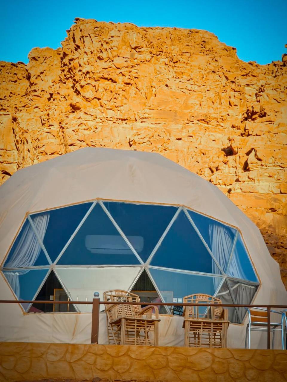 Rum Royal Flower Luxury Camp Wadi Rum Esterno foto