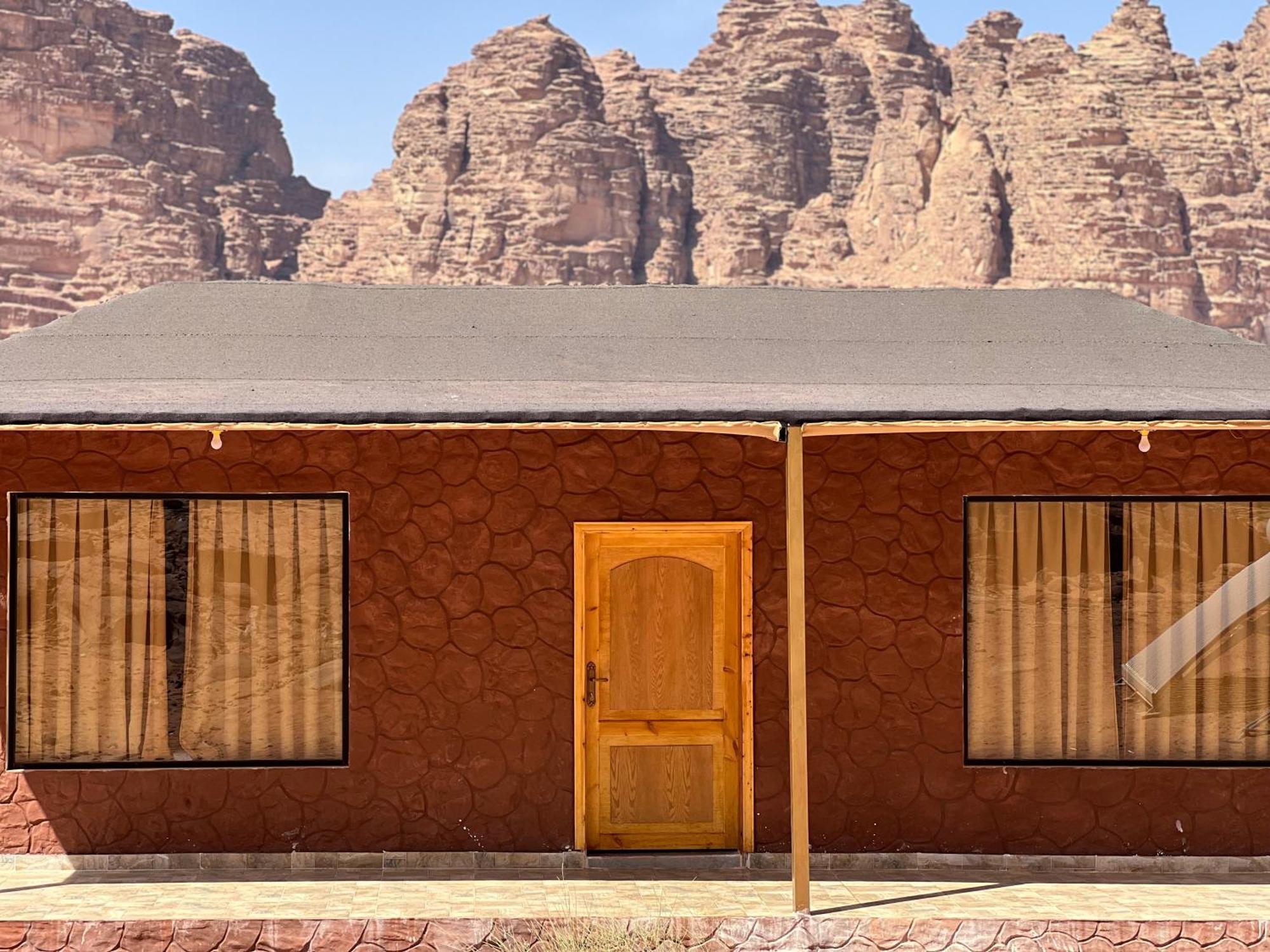 Rum Royal Flower Luxury Camp Wadi Rum Esterno foto
